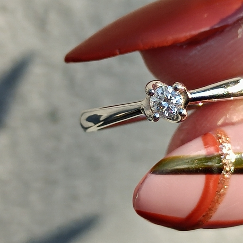 14k White Gold Diamond Ring